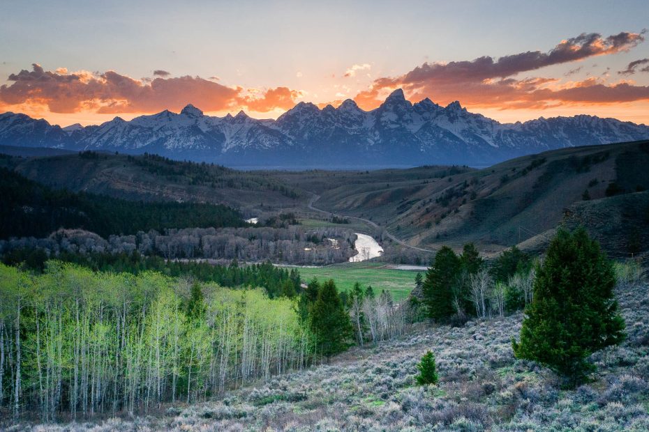 Gros Ventre Road and Foothills